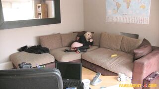 2014-12-05-4083311-crazy-girl-breaks-in-for-more-dick_720