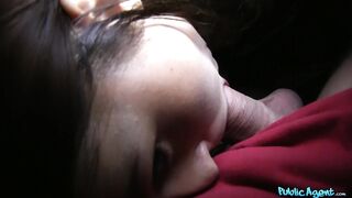 2014-10-31-4071061-hot-witch-bends-over-for-cash_720