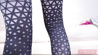 sissy-moore-scene1_720