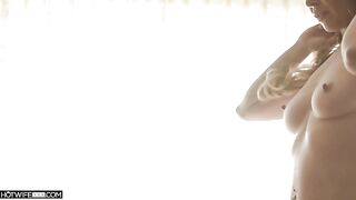 2025-10-08-10659-4k-hw-tiffany_fox-H4L-01D_360