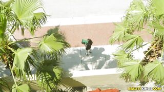 2016-05-23-10734-milf-crazy_720