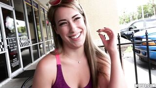 2017-05-24-3032901-post-workout-treat-for-gym-babe_720