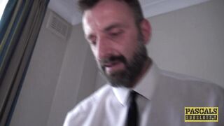 2018-04-26-curvy-she-takes-it-up-the-arse-this-time_med