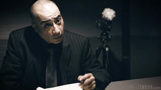 2020-01-28-167922-three-sides-to-every-story-167922-540