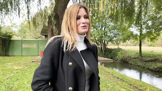 2021-10-28-rose-22-years-old-sublime-hostess_720