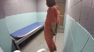 2019-02-16-Rachel-locked-in-holding-cell-