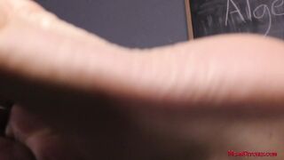 2024-04-17-daisy-ducati-in-your-face-2_1080