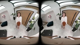 2024-04-05-cant-resist-lexi-2K