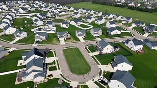 2025-11-14-237008-showing-stepsis-how-to-get-popular-s38e11_960