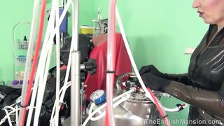 2013-07-29-1741-super-suction-suit_hd