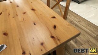 2025-09-10-1219-made_it_between-sd