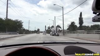 2018-07-29-2939581-getting-a-head_720