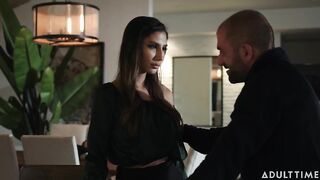 2022-04-11-199437-giannas-abroad-attraction-199437-540