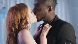 2018-11-02-3602161-pale-in-comparison_720