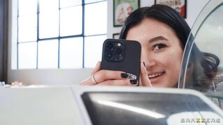 2026-01-25-10534301-fast-food-fight-fuck_720