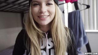 2017-03-16-2984081-cumming-of-age-part-1_720