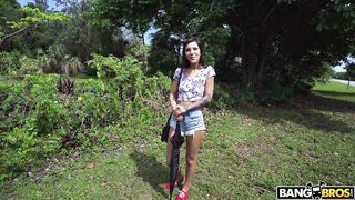 2018-09-05-8958671-picking-up-hot-ass-on-the-bus_720