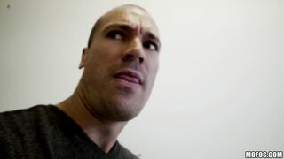 2017-01-27-3023951-hot-wife-showered-in-cum_720