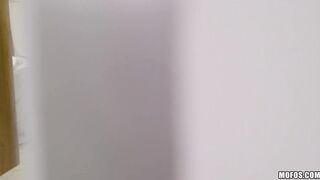 2017-05-05-3023251-spying-custodian-gets-fucked_720