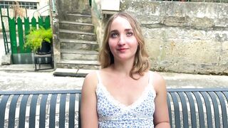 2022-05-26-chloe-18-law-student-in-cannes_720