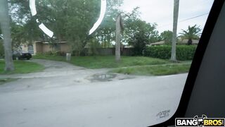 2018-08-15-8964201-ariella-squirts-on-the-bus_720