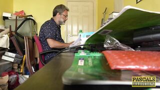 2017-09-14-candi-noisy-neighbour-keen-to-apologize_med