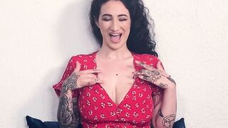 2026-02-03-kinky-joi-the-day-my-stepmom-showed-me-her-tits_720