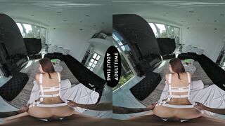 2024-06-27-248728-up-close-vr-with-nicole-doshi-248728-960