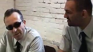 2010-11-23--searchthewhip