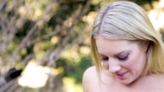 2019-12-22-167391-hitchhiker-hijinks-167391-540