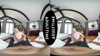 2025-10-23-282781-up-close-vr-with-stevie-moon-282781-960