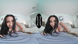 2024-05-02-247299-up-close-vr-with-roxie-sinner-247299-960