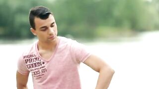 2017-12-27-142384-dancing-dork-scores-with-cutie-patootie-540