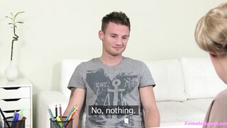 2014-07-18-4078301-female-agent-rides-a-big-dick-on-her-lunch-break_720