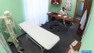 2014-07-14-4086551-doctors-hot-wife-demands-to-be-fucked_720