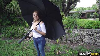 2018-06-06-8963351-big-tit-latina-hops-on-the-bus_720