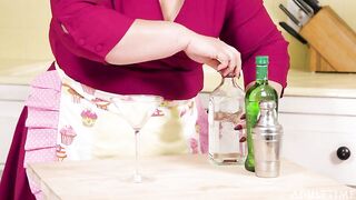 2020-05-27-171737-retro-housewife-lifestyle-show-171737-540