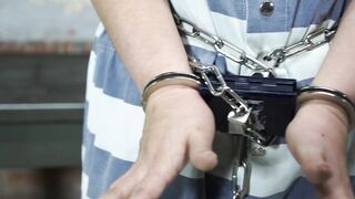 2020-04-11-Vida-arrested-before-her-meeting-part3