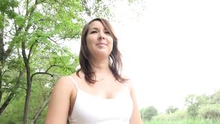 2021-06-28-lexie-29-years-old-saleswoman-in-a-pet-store-in-gap_720