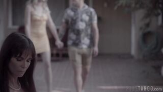 2022-12-20-207937-home-movies-207937-540