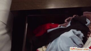 2019-10-18-84621-stripper-step-sister-s5e8_960