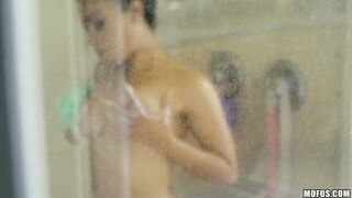 2016-09-10-3022581-pov-facial-for-ebony-jogger_720