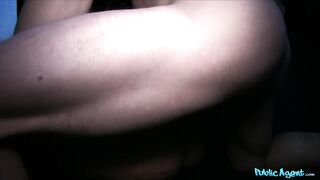 2014-05-27-4068611-barmaid-bares-her-tits-and-sucks-off-public-agent-for-a-job_720