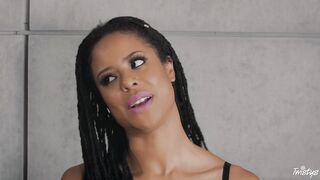 2018-10-01-3403681-totm-interview-kira-noir_720