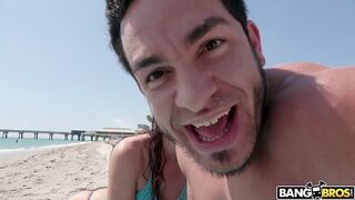 2018-05-27-8962781-aidra-fox-gets-fucked-at-a-junkyard_720