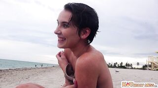 2019-10-11-84645-naked-at-the-beach-s5e7_960