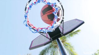 2018-09-15-3408191-when-girls-play-ball_720