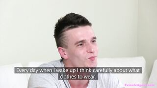 2014-07-04-4081191-car-mechanic-cums-in-female-agent-for-cash_720