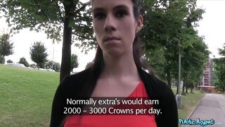 2014-06-24-4068231-wannabe-brunette-model-bounces-on-strangers-dick-in-public_720