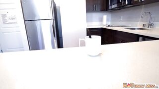 2019-10-04-84609-fuck-thy-neighbor-s5e6_960